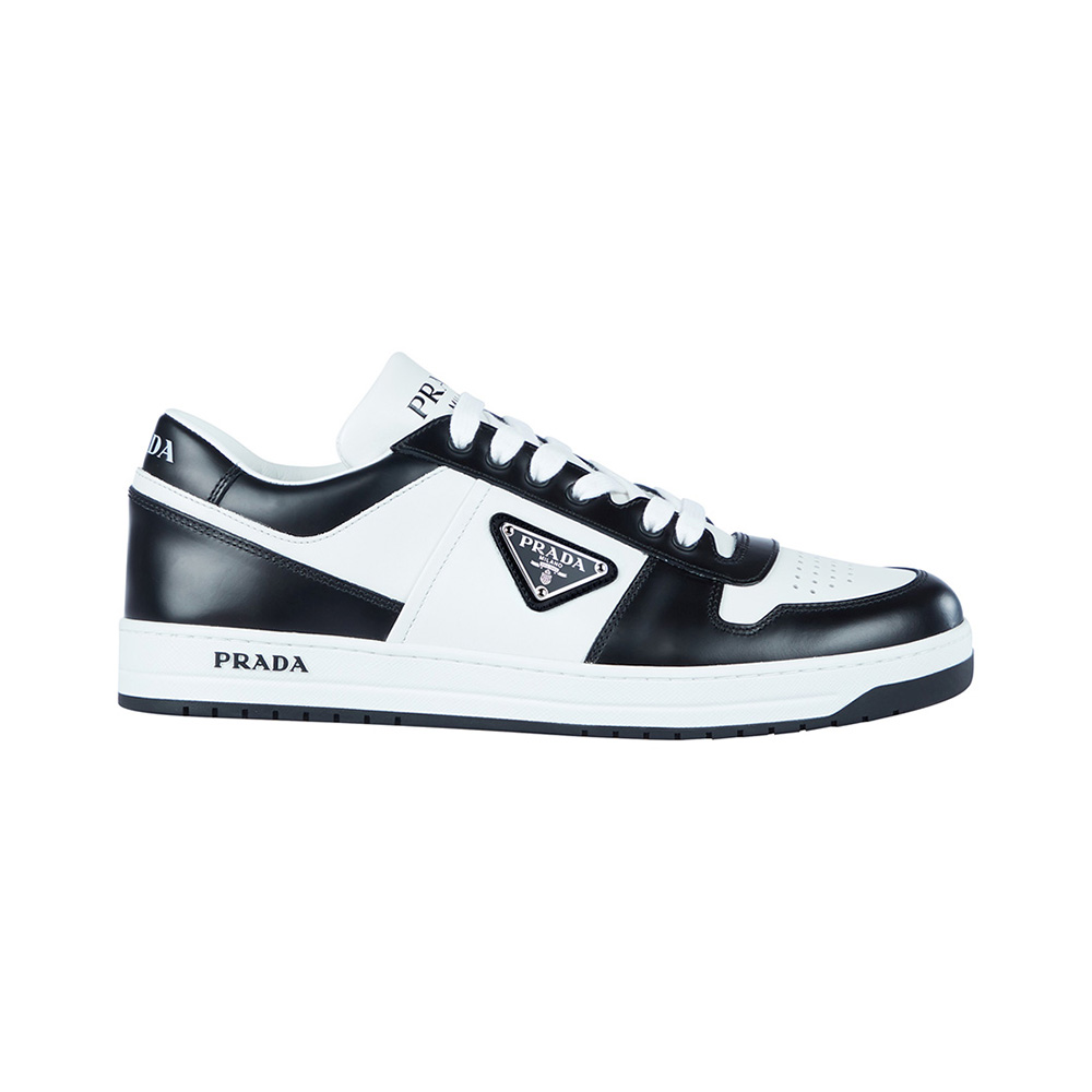 【関税＆送料込み】Prada Enamel Triangle Logo Lightweight J PRADA キーリング 1PP184 053 バッグチャーム(505837132
