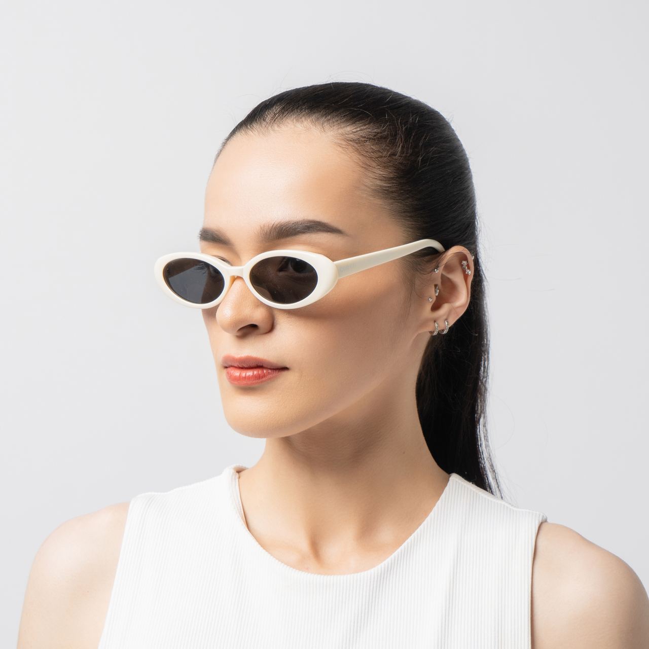 RIETI OTELLO RT 2011 C2 Polarized Lenses White Frame – voilà.id