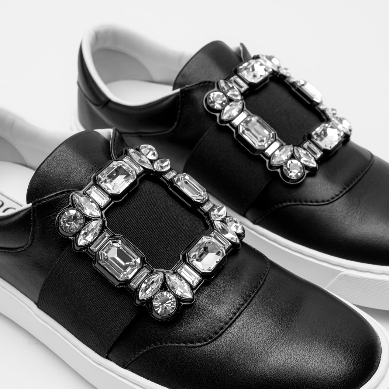Roger Vivier Very Vivier Strass Buckle Leather Sneakers