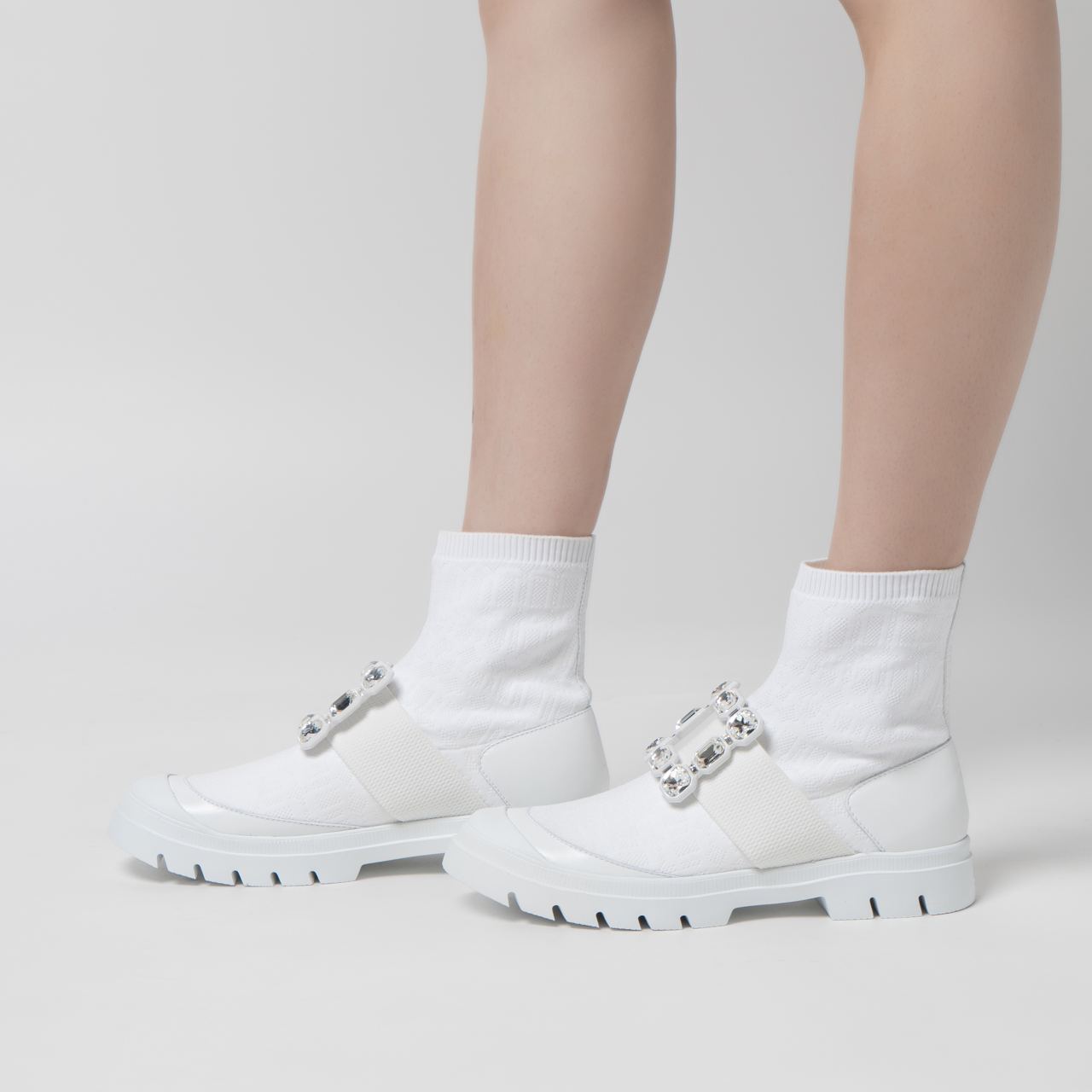 ブーツその他 ROGER VIVIER WALLAVIV STRASS BUCKLE LEATHER BOOTS Roger Vivier Crystal-Embellished Chelsea Viv' Rangers Boots