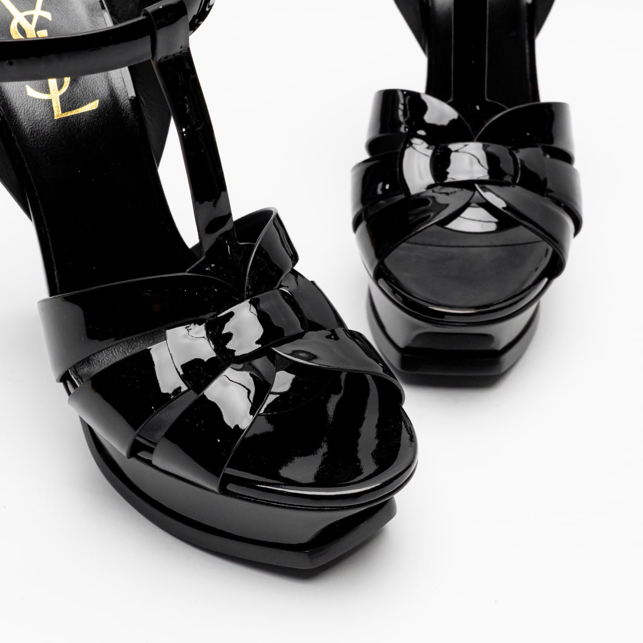 Sandal Ysl Delivery Tribute 135 Patent Leather Sandal Heels Black