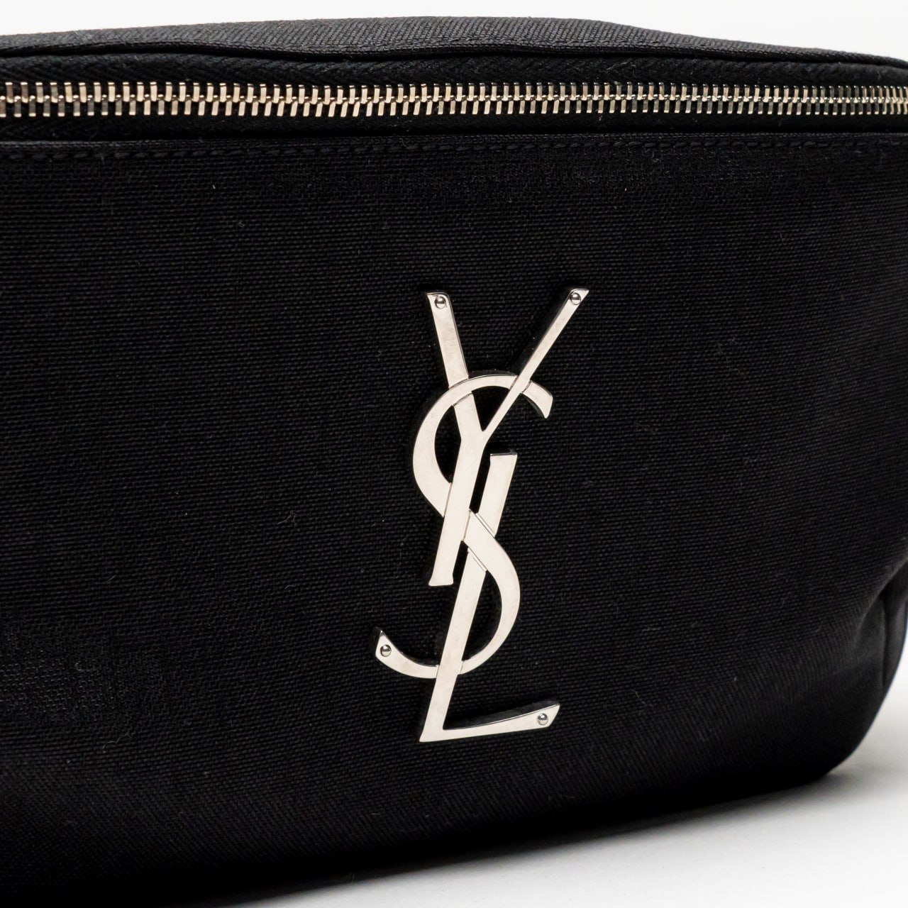 Saint Laurent Classic Monogram Belt Bag Black – voilà.id