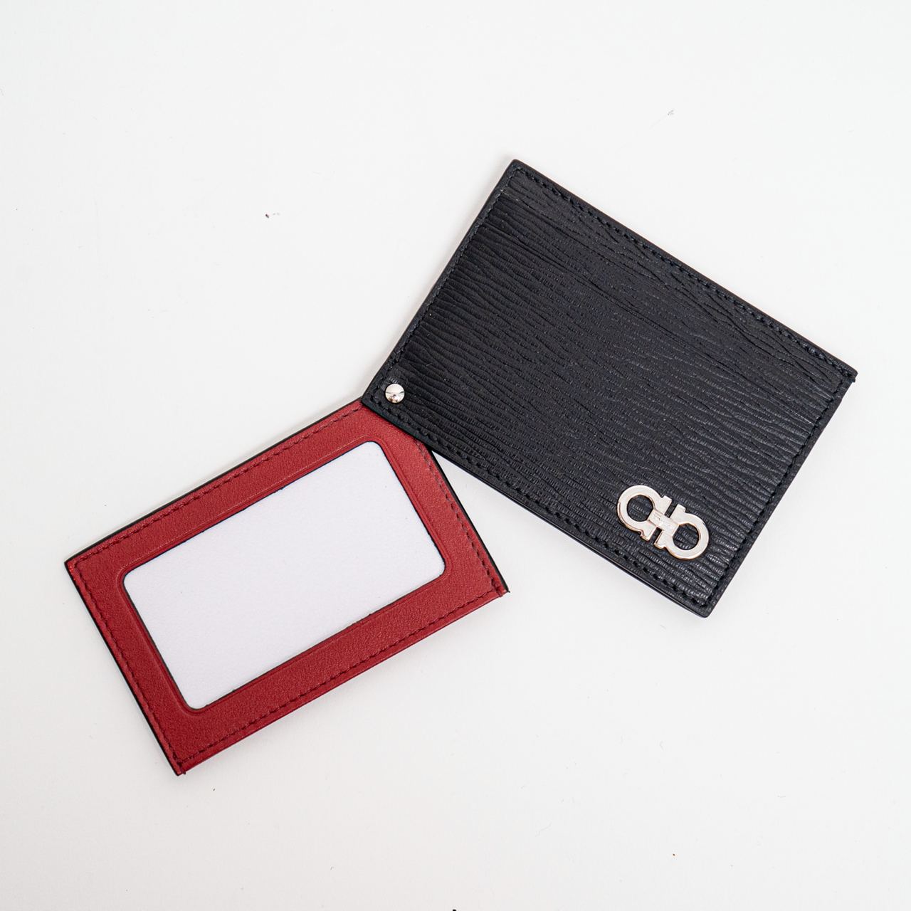 【FERRAGAMO】Gancini Card Holder/追跡可能/全国送料無料 Amazon.com: Salvatore Ferragamo Black Leather Gancini Card