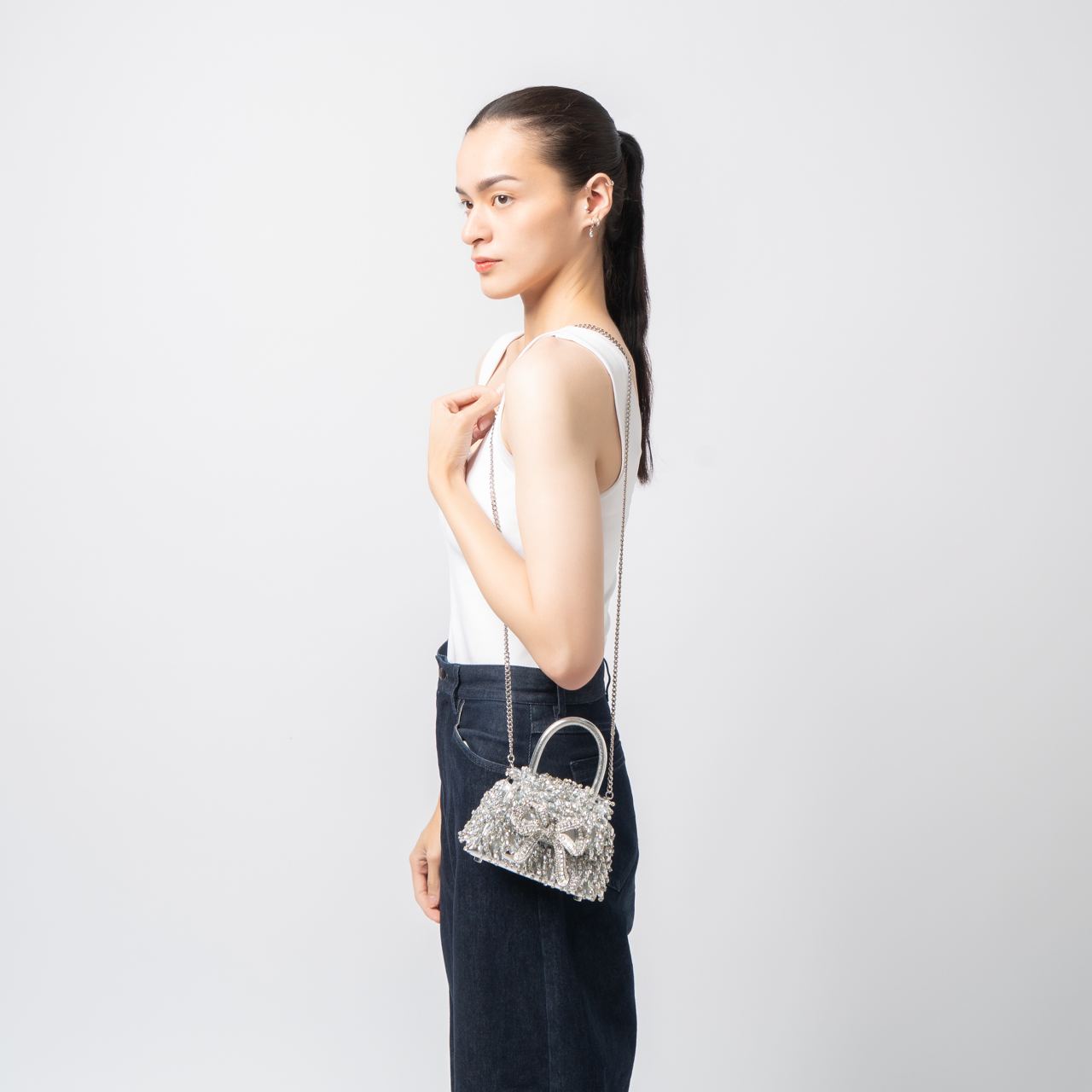 【送料&関税込】self-portrait silver Crystal Fishnet Handbag Silver Crystal Fishnet Bag – self-portrait-US