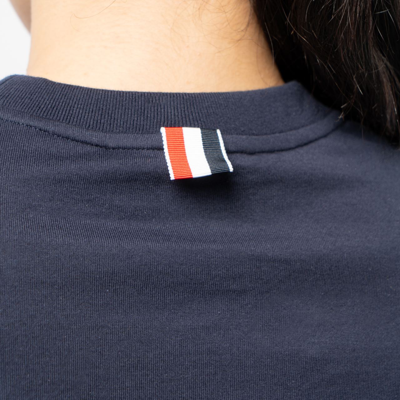 【関税込み】Thom Browne レッド 4-Bar Rugby 長袖Tシャツ MJP210A-02212-600_V1.jpg?v=