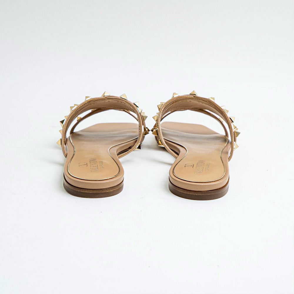 Valentino Garavani Rockstud Crossover Sandals Flat Rose Canelle