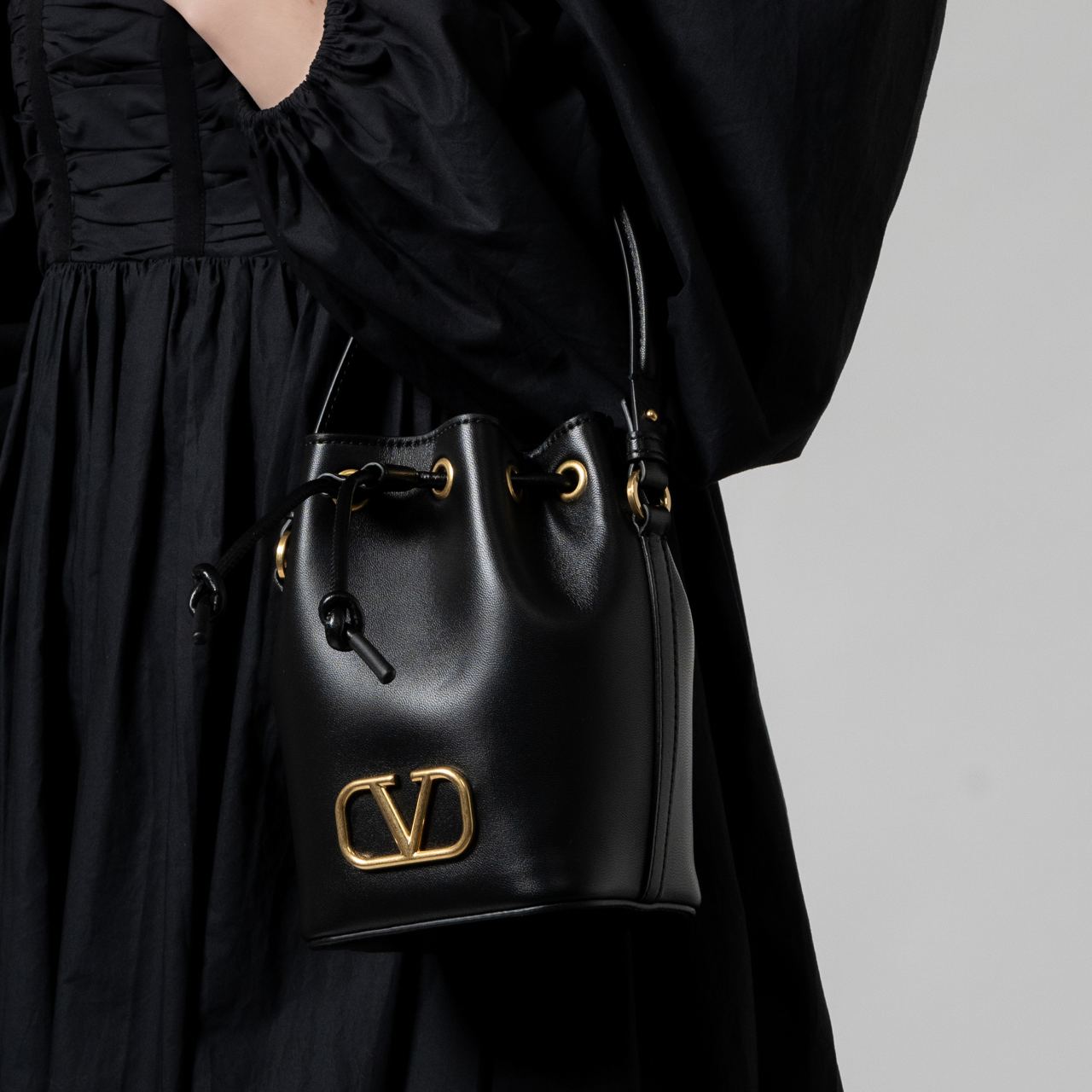 VALENTINO GARAVANI キルティングバッグ ヴァレンティノ ガラヴァーニ キルティングナッパレザー