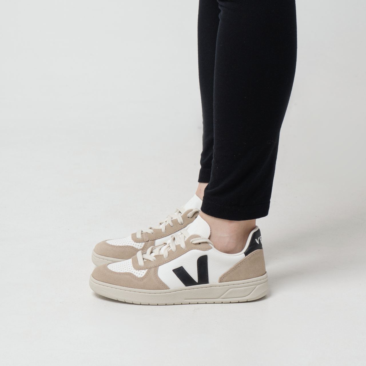 V-10 Chromefree Leather Low Top Sneakers Extra White Black Sahara Women