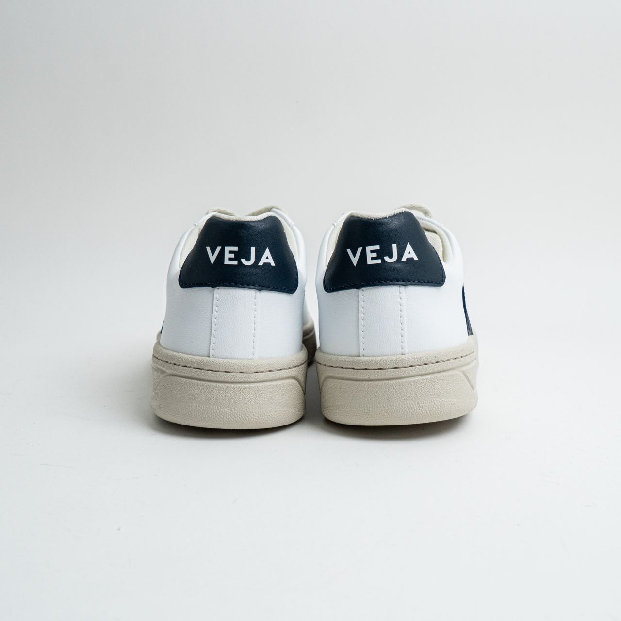 Veja Urca Low Top Sneakers White Marsala Black Men – voilà.id