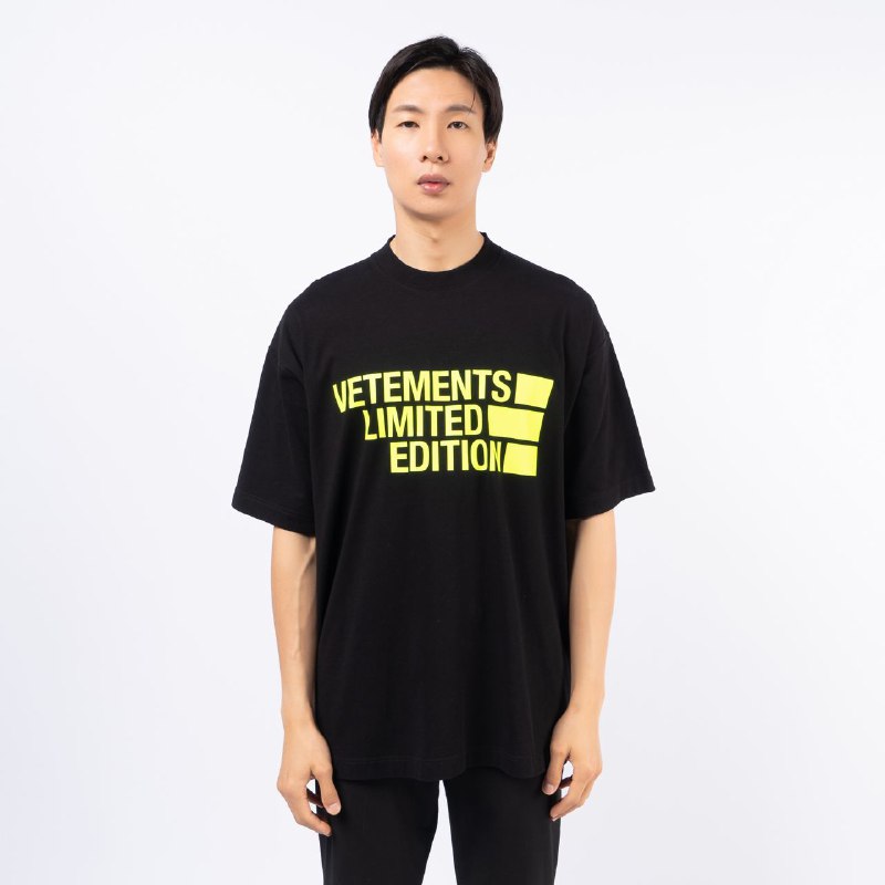 Vetements Limited Edition T-Shirt Black Neon Yellow Men