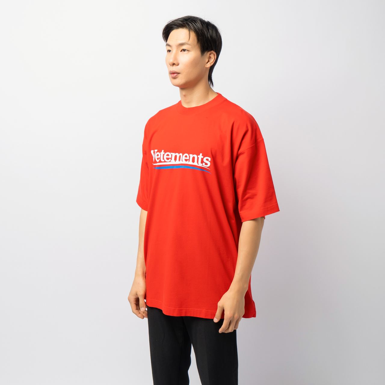 Tシャツ・カットソー Vetements UE64TR440B CAMPAIGN LOGO T-shirt VETEMENTS Campaign Logo T-Shirt