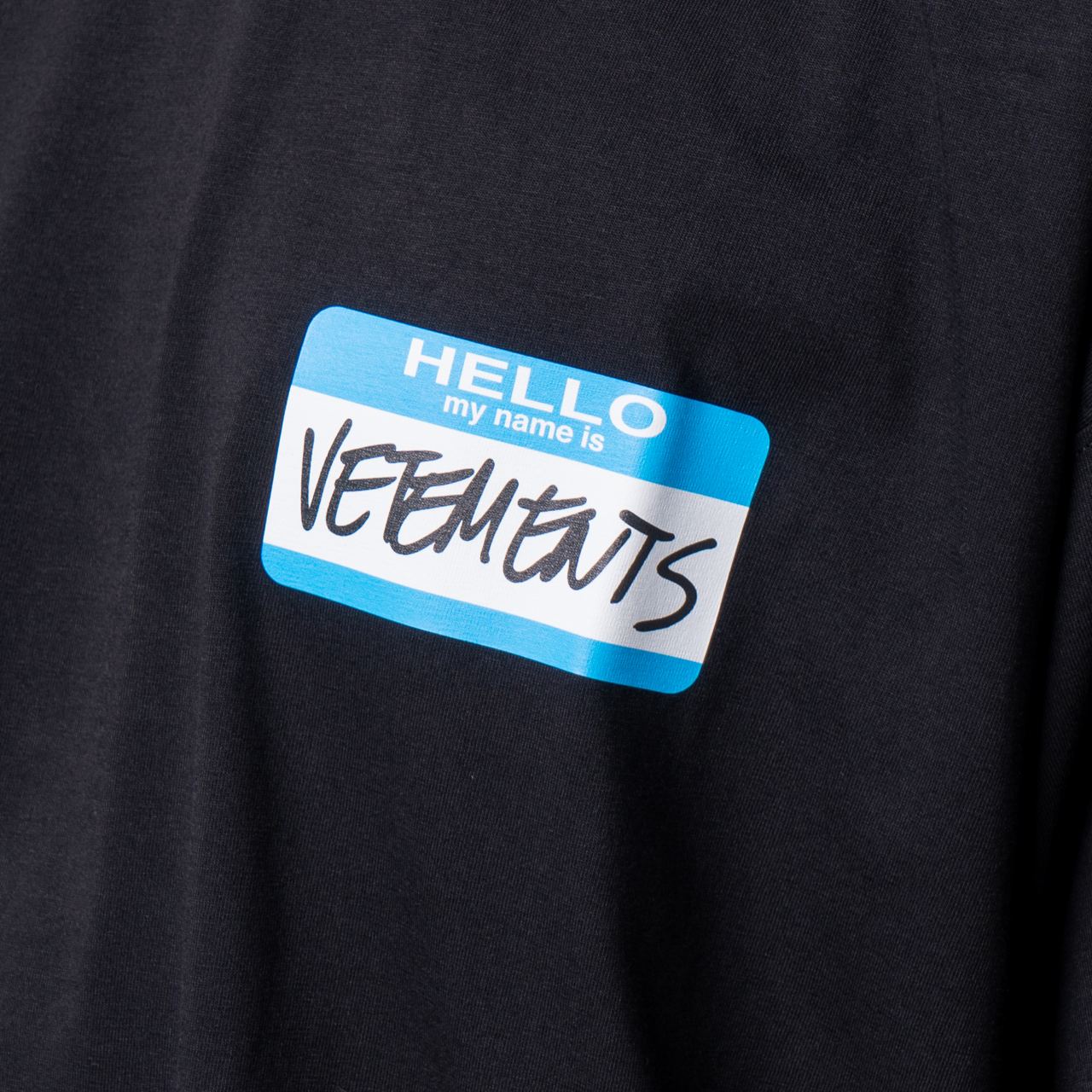Hello My Name Print T-Shirt Black Blue